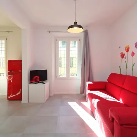 Galliano In Lejlighed *